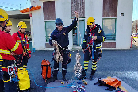 Formação de Salvamento em Grande Ângulo
