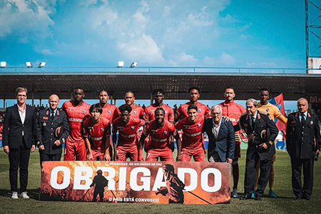 Homenagem aos Bombeiros Portugueses