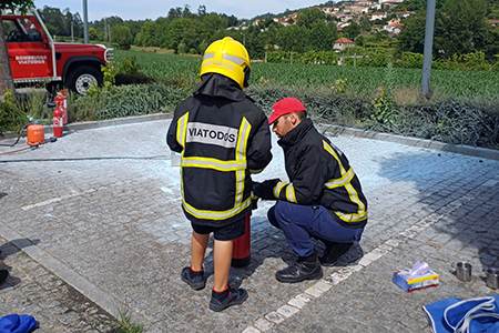 Manuseamento de extintores - Escuteiros Braga